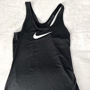 Nike Pro Women’s Tank
